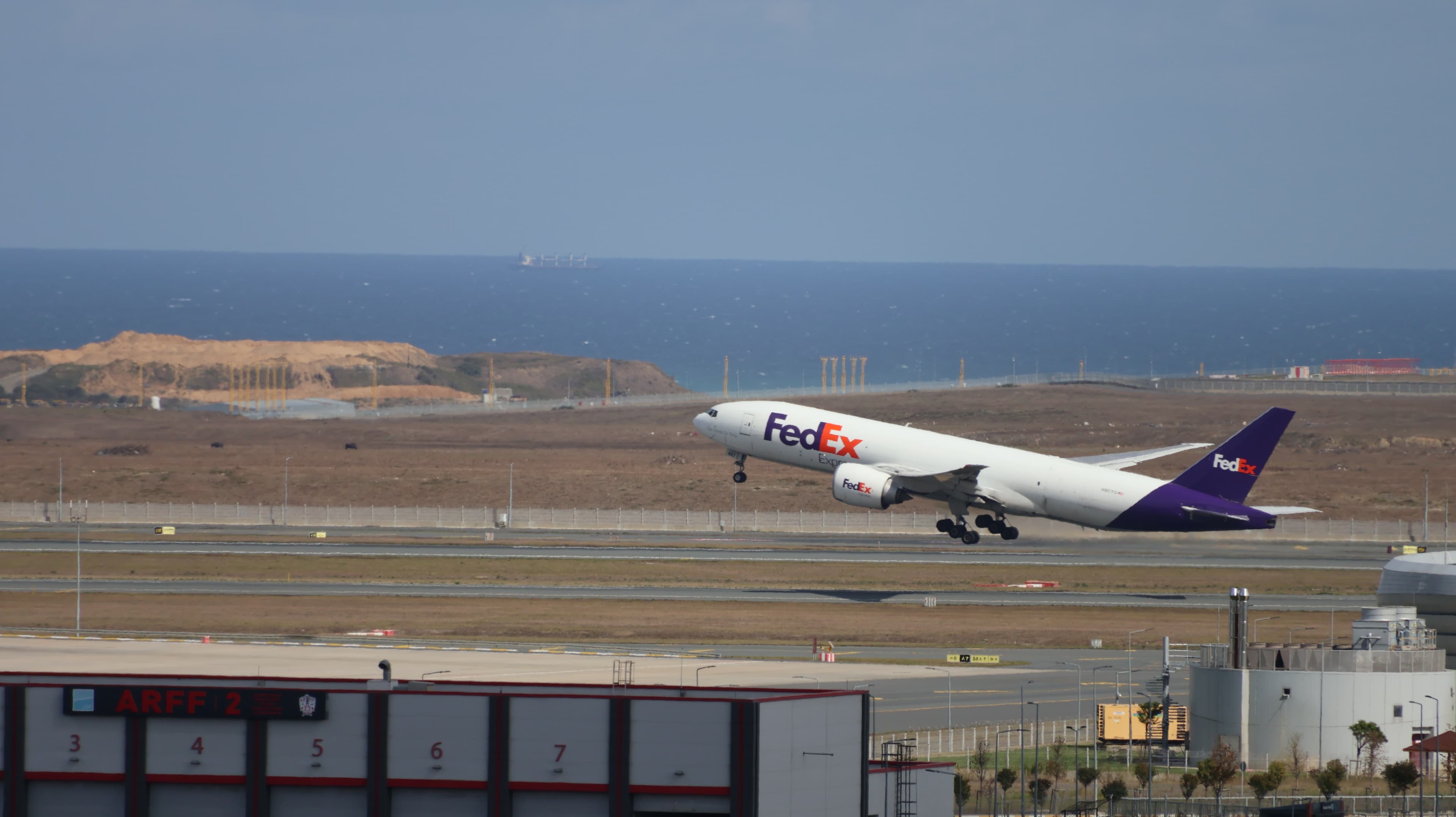 FedEx Cargo - Boeing 777